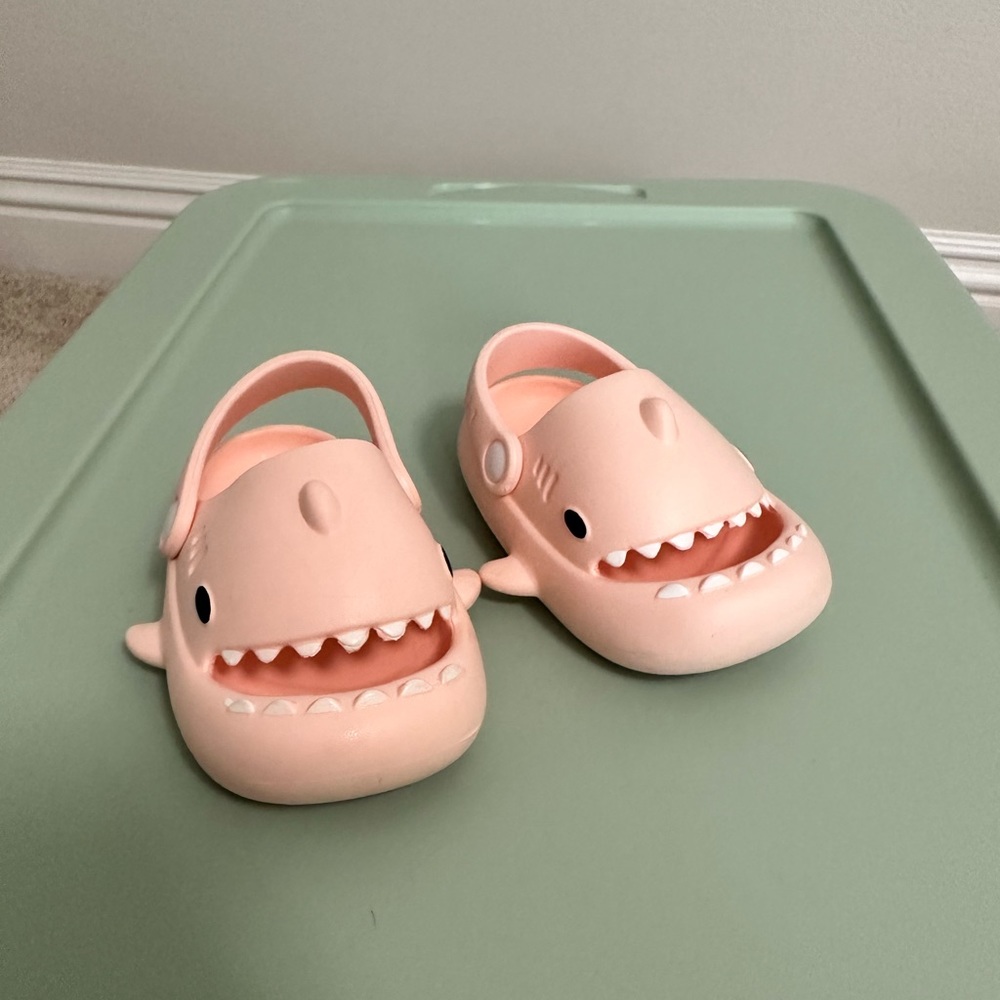 Baby Shark slides